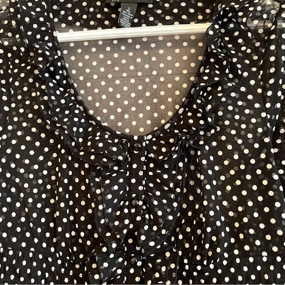 Black and white polka dot mesh ruffled blouse - Picture 3 of 9